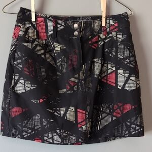 Chic Black and Red Geometric Skort